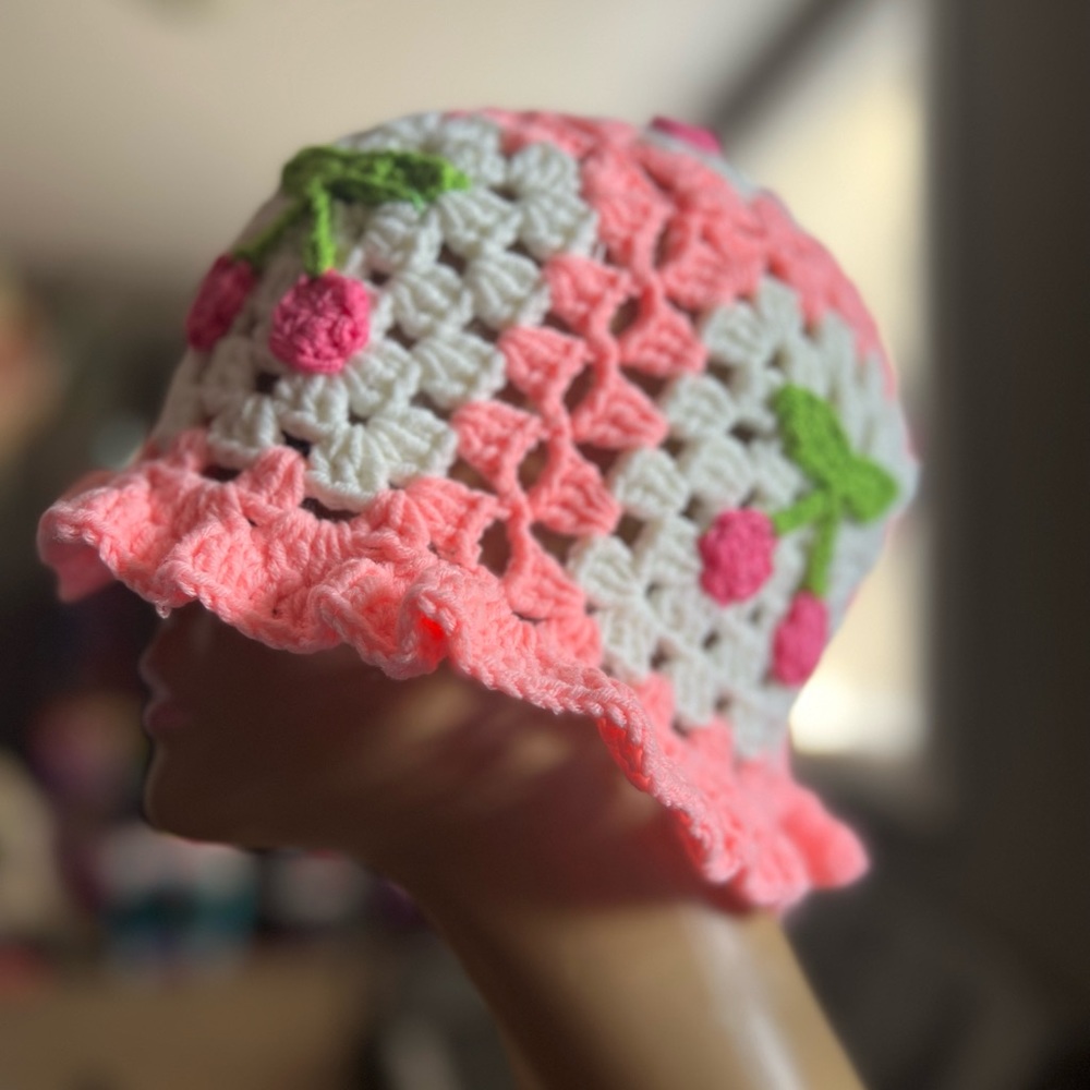 Handmade Knitted/ Crocheted 🧶 Bucket Hat